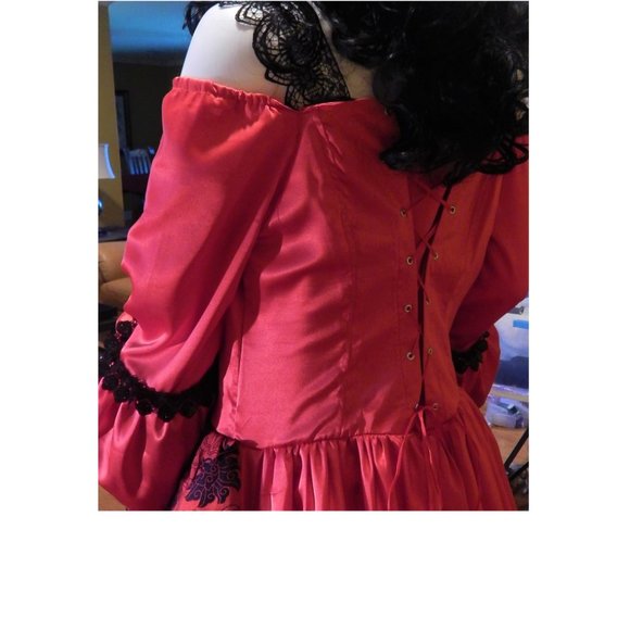 Tena Rae Custom size 10 RED/BLACK - Picture 7 of 11